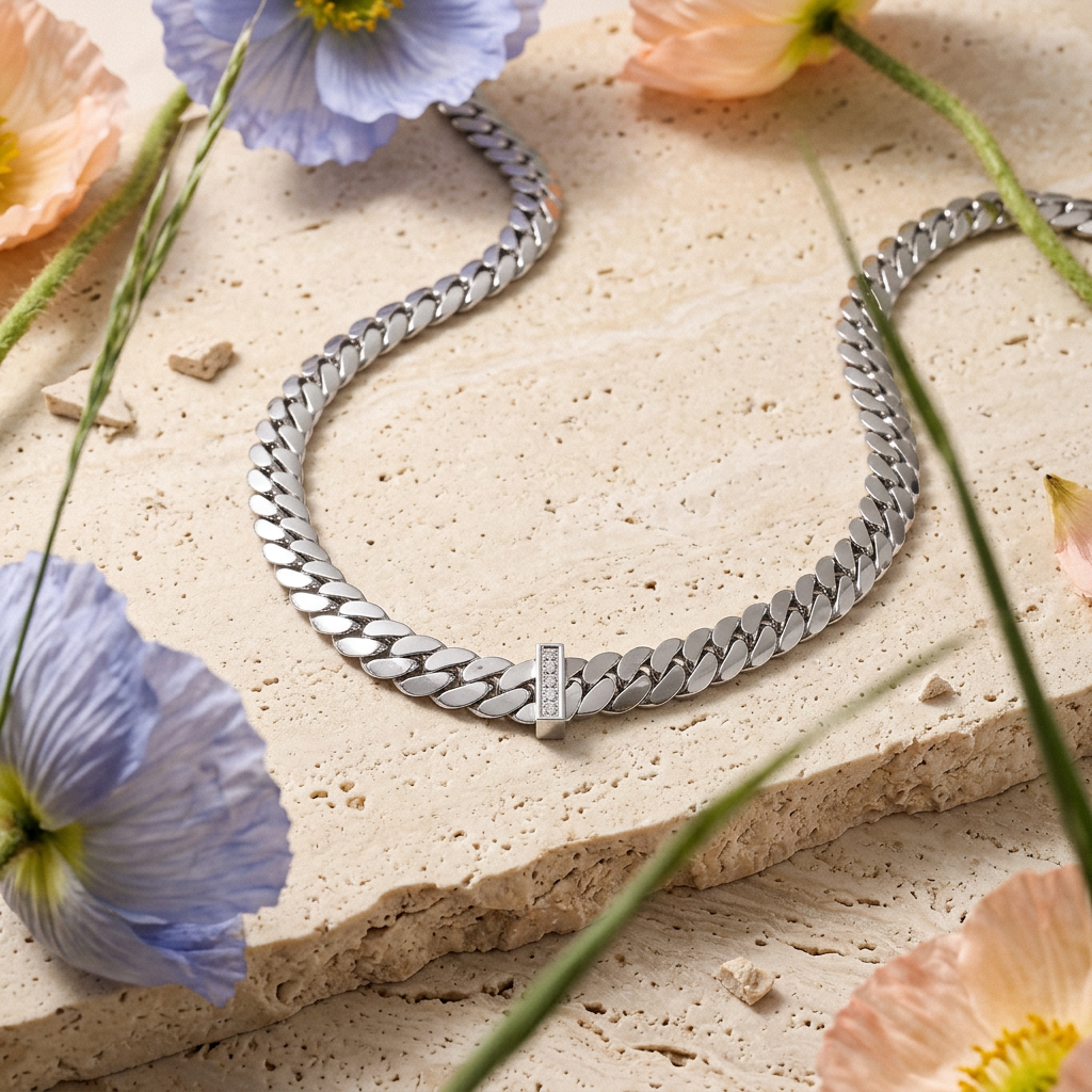 Vearlia Silver Bar Choker Necklace