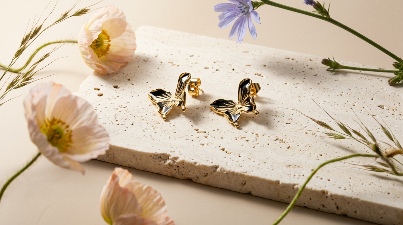 Veomia Golden Flower Stud earrings
